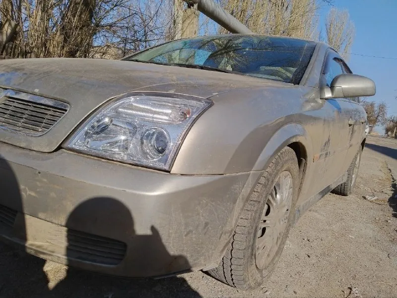 Опешь вектра 2002год, объём 2.2 турбодизель, автомат, автомобиль с переоформлением, коробка после ка... - фотография