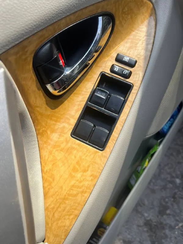 Тойота камри 2008 года! 2 владельца за весь срок эксплуатации, первый до 2023 года, я второй по настоящее время. двигатель 2.4, один из самых надежных и беспроблемных у toyota, замена масла каждые 7-8 тысяч, пробег 215000км(родной, не скрученный). ходовая часть обслужена, проблемных моментов нет, на 210 тысячах пробега заменены передние пружины и ступичные подшипники. по кузову всего один крашеный элемент, водительская дверь, была глубокая царапина в нижней части, пришлось красить всю дверь, все остальные кузовные элементы в родном окрасе! салон в отличном состоянии, сидения без потертостей, по электрической части все исправно и работает! хорошая комплектация, в дополнение установлена аудио система alpine с усилителем и сабвуфером, сделана шумо изоляция дверей! автомобиль в отличном состоянии, вложений не требует, сел и поехал! второй автомобиль в семье, продажа по ненадобности! 1200000₽ без торга +79493473365 - фотография - 4