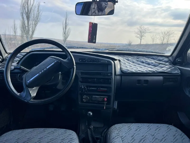 Автор: пробег - 222 т. год - 2006 цена 210 т. р. ( естественно торг присутствует у машины). значит пишу, чтобы по 100 раз не рассказывать. машина во владении 2 года, за это время было сделано: поменяна выхлопная система от коллектора до самой выхлопной трубы ( уже на гофре по человечески), заменен стартер, генератор на новый, сцепление(комплектом) вакуумник, грм (10 тыс. назад). новый аккумулятор (брался в этом году) недавно поменял замки на безшумные и задние дверные ручки, гранта зеркала с подогревом ( провод с двери вывел, но не подключал). я хозяин, переоформление без проблем. осмотр макеевка всем добра. +79493681647 юрий, телеграм на этом же номере. . . !!!наш телеграм канал [ бесплатное размещение за репост!!! правила сообщества [ мы в мах [ [ 📞 звоните: +7(949)3681647 - фотография - 8