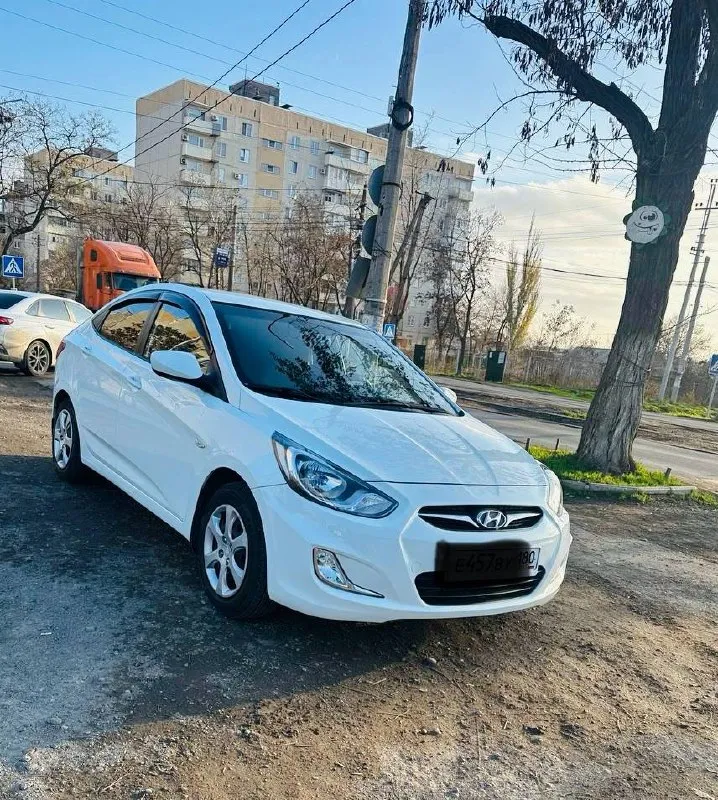 Hyundai solaris 2012. автомат. машина в хорошем состоянии пробег 178 тыс шепчет, коробка не пинает! -мультируль -эко режим -кондиционер -музыка aux, bluetooth, флешка -камера заднего вида -абс -подогрев передних сидений -подогрев зеркал и заднего стекла -стеклоподъемники -складывание зеркал -центральный замок -туманки, би лед лампы -автозапуск+ хорошая музыка стоит зимняя резина в круг хозяин полное переоформление без ограничений цена 870 тысяч торг! г. мариуполь +79497531421 📲 tg: @julliamilenko 📞 звоните: +7(949)7531421 - фотография - 2