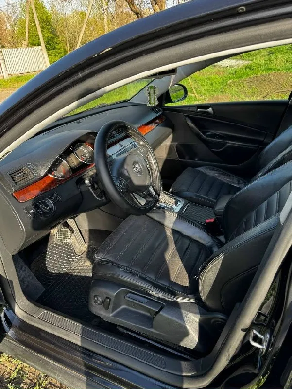 Автор: марка / модель: volkswagen passat b6 модификация: 1.8 tsi dsg (152 л. с. ) год выпуска: 2010 пробег: 250.000 км тип двигателя: бензин цена: 600.000₽ город: амвросиевка коробка работает отлично, плавно переключает без пинков и затягиваний. подогрев передних сидений, климат, круиз, датчик дождя, мультируль, все работает отлично. фильтра (воздушный, масляный, салонный) поменяны. двигатель и ходовая обслужены. юридически чистая, скину отчёт. более подробная информация по телефону или при осмотре. контактный телефон: +79493705822.. !!!наш телеграм канал [ бесплатное размещение за репост!!! правила сообщества [ мы в мах [ [ 📞 звоните: +7(949)3705822 - фотография - 8