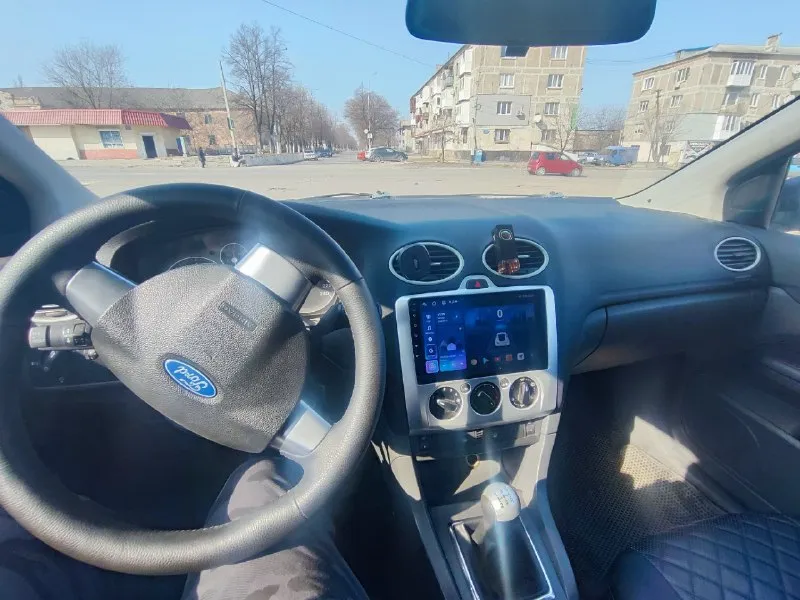 Ford focus 2. ford фокус 2 пробег 231.000 двигатель 1,6 бензин, атмосферный, простой и надежный. кпп механика. двигатель после полного капремонта(фото и видео капиталки есть). стоит хорошая андроид магнитола, новое лобовое стекло, хорошие кожаные чехлы. пройден техосмотр. продажа с полным переоформлением. из минусов(горит чек по лямбде). течей нет, новое сцепление. с ним отдам новые диски в коробке 16. осмотр город шахтерск. цена 550+торг +79493532173 📞 звоните: +7(949)3532173 - фотография - 3