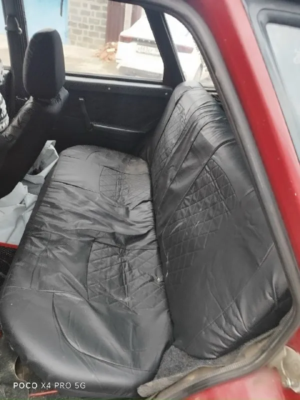 Продам ваз 21099, двигатель 1.5, едет бодро, газ бензин, машина не гнилая, торпеда ваз 2114, передние сидения приора, спорт руль, недавно менялась прокладка гбц, делался 3d сход развал, стоит новый газовый редуктор, новый аккумулятор, хорошая резина, электро стекло подъёмники, поршневая в норме, каждый день на ходу, не разу не подвела, цена 140 тыщ машина достойна этих денег, тел +7 949 036 15 32 кому интересно звоните 📞 звоните: +7(949)0361532 - фотография - 2