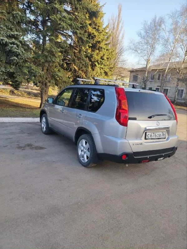 Продам x-trail 4×4 1 владелец с салона ❗ цена: 900 000 рублей год выпуска: 2007 пробег: 200 000 км коробка передач: автомат объем двигателя: 2.5 бензин привод: 4×4 полный описание: 1 единственный собственник по птс, оригинал! автомобиль в родном окрасе, в максимальной комплектации кожа, бесключевой доступ, климат, панорамная крыша, датчики света дождя, подогрев сидений, пер зад парктроники. .. машина в отличном состоянии, самый простой и надёжный 2.5 мотор. салон — чистый, ухоженный. .. автомобиль без каких-либо вложений! свежепройденное то, замена масла, и всех фильтров : +79493219065 авто находится - днр, г. шахтёрск 📞 звоните: +7(949)3219065 - фотография - 3