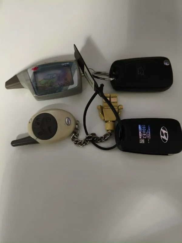 Автор: продам hyundai ix 35.2010г. в куплен в2011году 2.0 мех кпп состояние хорошее, пробег180т, км. двигатель только после кап ремонта 4тыс км(менялось всё)блок гилзовался (до декабря на гарантии) новая помпа, ролики, ремень, свечи, две катушки, сцепление, сделана ревизия стартера и генератора, новый радиатор печки, кондиционер заправлен новая резина, новый аккумулятор, ходовка летом перебералась. двухсторонняя сигнализация два комплекта ключей цена 1 миллион50тыс, руб!торг! осмотр донецк пролетарский район щетинина+79493749326.. !!!наш телеграм канал [ бесплатное размещение за репост!!! правила сообщества [ мы в мах [ [ 📞 звоните: +7(949)3749326 - фотография - 2