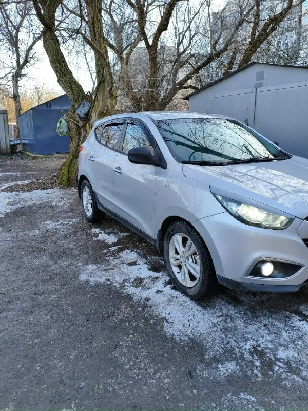 Автор: продам hyundai ix 35.2010г. в куплен в2011году 2.0 мех кпп состояние хорошее, пробег180т, км. двигатель только после кап ремонта 4тыс км(менялось всё)блок гилзовался (до декабря на гарантии) новая помпа, ролики, ремень, свечи, две катушки, сцепление, сделана ревизия стартера и генератора, новый радиатор печки, кондиционер заправлен новая резина, новый аккумулятор, ходовка летом перебералась. двухсторонняя сигнализация два комплекта ключей цена 1 миллион50тыс, руб!торг! осмотр донецк пролетарский район щетинина+79493749326.. !!!наш телеграм канал [ бесплатное размещение за репост!!! правила сообщества [ мы в мах [ [ 📞 звоните: +7(949)3749326 - фотография - 3