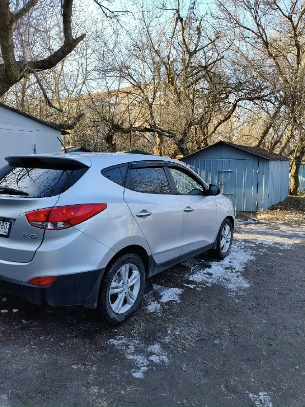 Автор: продам hyundai ix 35.2010г. в куплен в2011году 2.0 мех кпп состояние хорошее, пробег180т, км. двигатель только после кап ремонта 4тыс км(менялось всё)блок гилзовался (до декабря на гарантии) новая помпа, ролики, ремень, свечи, две катушки, сцепление, сделана ревизия стартера и генератора, новый радиатор печки, кондиционер заправлен новая резина, новый аккумулятор, ходовка летом перебералась. двухсторонняя сигнализация два комплекта ключей цена 1 миллион50тыс, руб!торг! осмотр донецк пролетарский район щетинина+79493749326.. !!!наш телеграм канал [ бесплатное размещение за репост!!! правила сообщества [ мы в мах [ [ 📞 звоните: +7(949)3749326 - фотография - 6