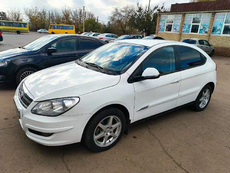 Автор: автор продам черри м11 2011 г. в. (покупалась в автосалоне донецка) 1 хозяин! пробег 27000км!... - фотография