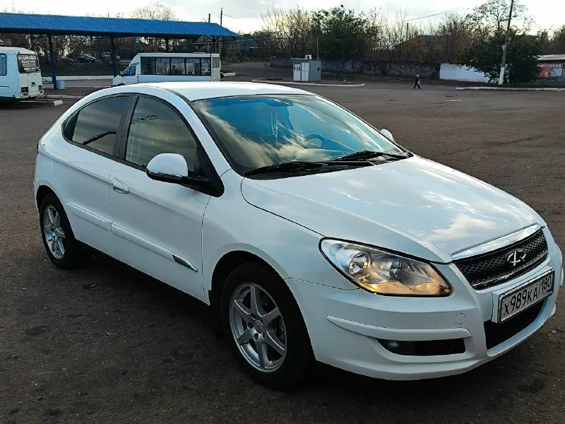 Автор: автор продам черри м11 2011 г. в. (покупалась в автосалоне донецка) 1 хозяин! пробег 27000км!(любые проверки!) вся ходовая- завод, не крутился ни один болт. родные тормозные блины, колодки и все остальное. на колёсных дисках ни царапины. запаска, баллоник ни разу не доставались. по кузову ни одного рыжика, все в родне. по салону всё в идеале. все стекла завод. всё включается, всё работает. цена 600000 +79493292136.. !!!наш телеграм канал [ бесплатное размещение за репост!!! правила сообщества [ мы в мах [ [ 📞 звоните: +7(949)3292136 - фотография - 2