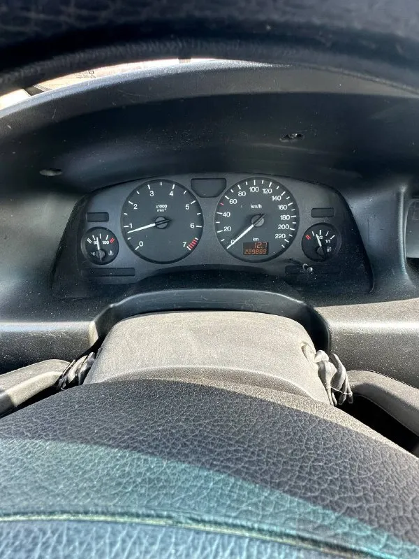 Продам opel зафира а 7 мест салон трансформер автомобиль в хорошем состоянии 1.6 газ/бензин коробка механика, работает отлично ходовая в норме не стучит не гремит кондиционер, музыка,4 эсп, гур абс ухоженный салон кузов не бит для своих лет выглядит хорошо с документами полный порядок/ переоформление по электрике проблем нет цена 330000р +79497938418 📲 tg: dmitry 📞 звоните: +7(949)7938418 - фотография - 8