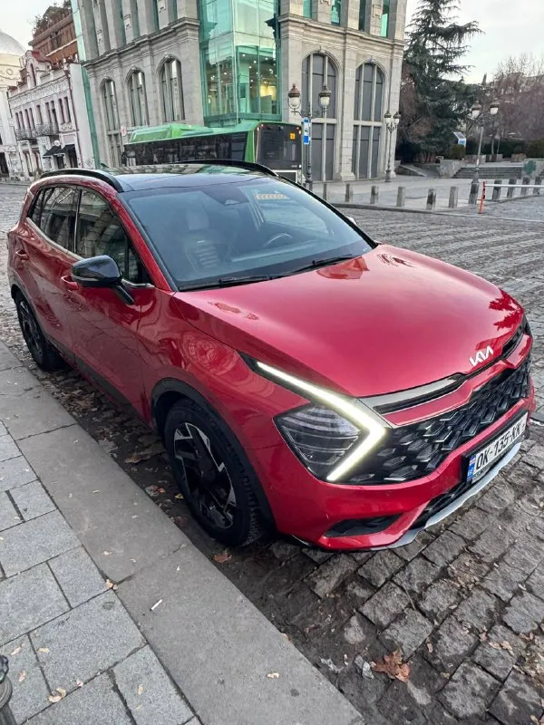 Kia sportage gt line 2022 года выпуска официальный автомобиль, куплен в салоне, на гарантии до 2027 года автомобиль находится в грузии 🇬🇪! цена под ключ в рф 🇷🇺 растаможкой, утиль сбором, эптс: в 3.760.000 🍋 по курсу 💵 на сегодняшний день. привозим за свои деньги ❗️ возможна покупка данного автомобиля в автокредит‼️ пишите @bog_smalko • двигатель: 1.6 180 л. с • пробег:33000 тыс. км привезем абсолютно любой автомобиль 🚗 под ваш бюджет 💰 🤙 телефоны для связи: +79494898331 - ярослав. +79494034917 - сергей 📱 и 📱 привязаны к номеру: +79181607828 наш телеграм 😌 канал: перейти 📞 звоните: +7(949)4898331 - фотография - 2