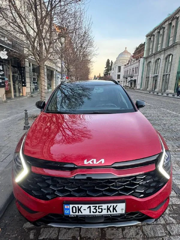 Kia sportage gt line 2022 года выпуска официальный автомобиль, куплен в салоне, на гарантии до 2027 года автомобиль находится в грузии 🇬🇪! цена под ключ в рф 🇷🇺 растаможкой, утиль сбором, эптс: в 3.760.000 🍋 по курсу 💵 на сегодняшний день. привозим за свои деньги ❗️ возможна покупка данного автомобиля в автокредит‼️ пишите @bog_smalko • двигатель: 1.6 180 л. с • пробег:33000 тыс. км привезем абсолютно любой автомобиль 🚗 под ваш бюджет 💰 🤙 телефоны для связи: +79494898331 - ярослав. +79494034917 - сергей 📱 и 📱 привязаны к номеру: +79181607828 наш телеграм 😌 канал: перейти 📞 звоните: +7(949)4898331 - фотография - 5