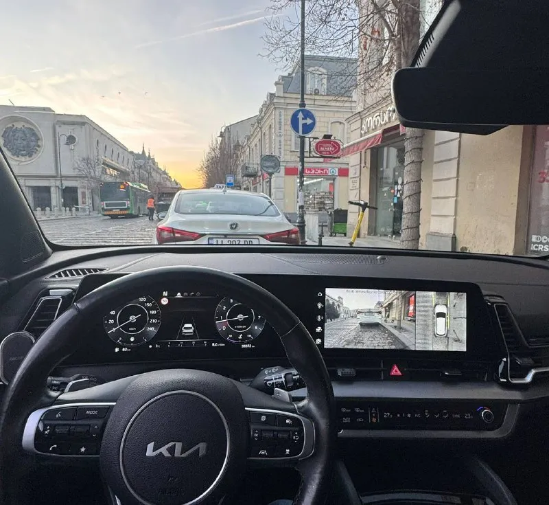 Kia sportage gt line 2022 года выпуска официальный автомобиль, куплен в салоне, на гарантии до 2027 года автомобиль находится в грузии 🇬🇪! цена под ключ в рф 🇷🇺 растаможкой, утиль сбором, эптс: в 3.760.000 🍋 по курсу 💵 на сегодняшний день. привозим за свои деньги ❗️ возможна покупка данного автомобиля в автокредит‼️ пишите @bog_smalko • двигатель: 1.6 180 л. с • пробег:33000 тыс. км привезем абсолютно любой автомобиль 🚗 под ваш бюджет 💰 🤙 телефоны для связи: +79494898331 - ярослав. +79494034917 - сергей 📱 и 📱 привязаны к номеру: +79181607828 наш телеграм 😌 канал: перейти 📞 звоните: +7(949)4898331 - фотография - 8