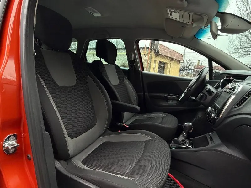Продам renault captur год: 2017 объем двигателя : 1.6 коробка : автомат, не путайте с вариатором ! пробег : 182.000 родной в родном окрасе без дтп идеальное состояния автомобиля готов на любые проверки за ваш счет каждые 5.000 полное обслуживания за машиной ухаживали салон ухоженный в машине не курили комплектация :подогрев сидений, кнопка старт стоп, подогрев всех стекол, без ключевой доступ, заводской автозапуск с ключа, камера заднего вида, мульти руль, bluetooth, навигация, парктроники, круиз контрол, в машине есть абсолютно все для удобства цена 1.050.000 +79495278015 - фотография - 6