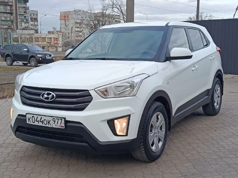 Hyundai creta 1.6 at 2017 -пробег 165000 - автомат -цена: 1.545000₽ -тел: +79494676510 -мариуполь отличное состояние автомобиля, весь в родной краске, своевременно обслуживался. в данный момент без вложений, кузов без дефектов, коробка работает четко масло менялось, подвеска без нареканий никаких стуков, по электрике ошибок нет. салон не затерт ухожен. круиз-контроль, кондиционер, автозапуск с телефона, bluetooth audio aux usb громкая связь, задний парктроник, птф, все стеклоподъëмники. история прозрачная, отчет автотеки прилагаю в фото. 📲 tg: т 📞 звоните: +7(949)4676510 - фотография - 1
