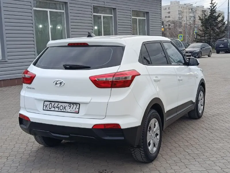 Hyundai creta 1.6 at 2017 -пробег 165000 - автомат -цена: 1.545000₽ -тел: +79494676510 -мариуполь отличное состояние автомобиля, весь в родной краске, своевременно обслуживался. в данный момент без вложений, кузов без дефектов, коробка работает четко масло менялось, подвеска без нареканий никаких стуков, по электрике ошибок нет. салон не затерт ухожен. круиз-контроль, кондиционер, автозапуск с телефона, bluetooth audio aux usb громкая связь, задний парктроник, птф, все стеклоподъëмники. история прозрачная, отчет автотеки прилагаю в фото. 📲 tg: т 📞 звоните: +7(949)4676510 - фотография - 4