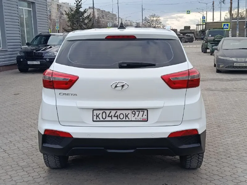 Hyundai creta 1.6 at 2017 -пробег 165000 - автомат -цена: 1.545000₽ -тел: +79494676510 -мариуполь отличное состояние автомобиля, весь в родной краске, своевременно обслуживался. в данный момент без вложений, кузов без дефектов, коробка работает четко масло менялось, подвеска без нареканий никаких стуков, по электрике ошибок нет. салон не затерт ухожен. круиз-контроль, кондиционер, автозапуск с телефона, bluetooth audio aux usb громкая связь, задний парктроник, птф, все стеклоподъëмники. история прозрачная, отчет автотеки прилагаю в фото. 📲 tg: т 📞 звоните: +7(949)4676510 - фотография - 5