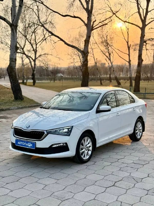 🚙 skoda rapid 💰цена: 1 370 000р. 🏢город: мариуполь 📅год выпуска: 2021 🧾пробег: 162 650 км. ⚙️двигатель: 1.6 ⛽топливо: бензин ⚙️кпп: механика 📞 телефон: +7-949-727-41-51 +7-949-551-91-52 +7-989-263-55-56 💾 описание: - фотография - 3