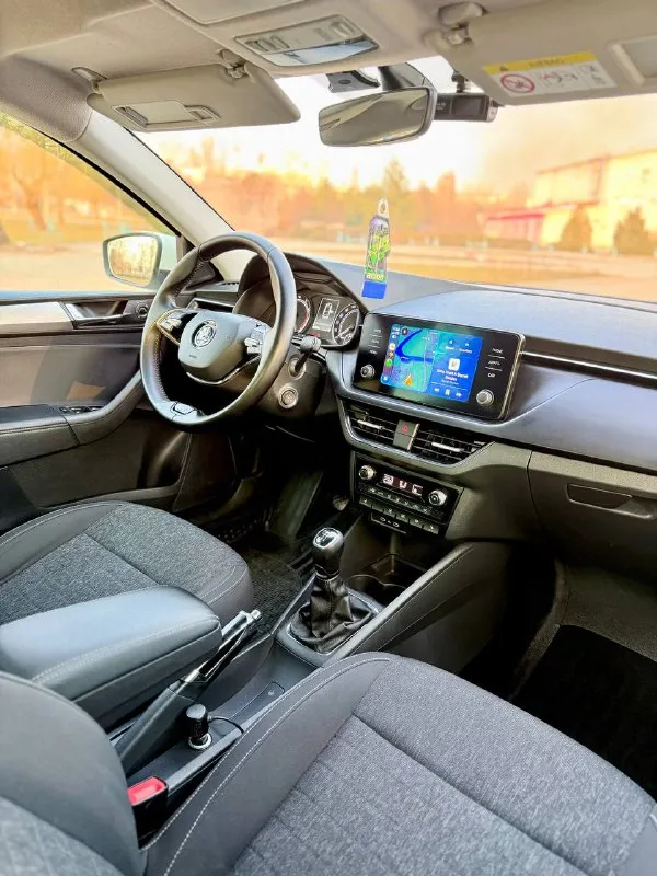 🚙 skoda rapid 💰цена: 1 370 000р. 🏢город: мариуполь 📅год выпуска: 2021 🧾пробег: 162 650 км. ⚙️двигатель: 1.6 ⛽топливо: бензин ⚙️кпп: механика 📞 телефон: +7-949-727-41-51 +7-949-551-91-52 +7-989-263-55-56 💾 описание: - фотография - 7