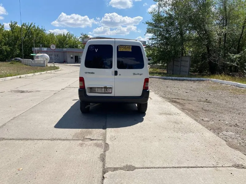 Продам ситроен берлинго 2011 год мотор 1.4 коробка механика, пробег 247 тыс, цена 600₽, автомобиль обслужен, мотор работает отлично, сцепление новое, ходовая перебрана, всё работает, кондиционер холодит, печка греет, просторный, надежный, экономный автомобиль как для семьи так и для работы все вопросы по тел+79494936731, находиться в макеевке, торг - фотография - 4