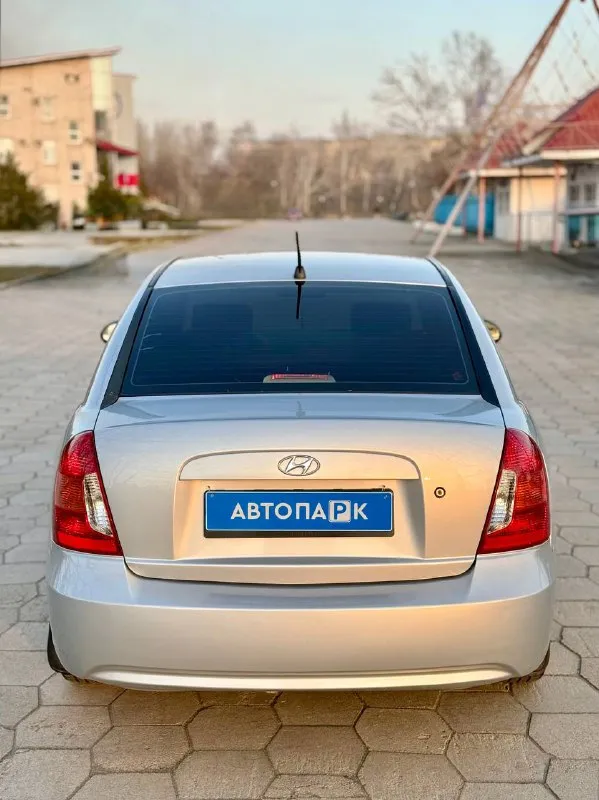 🇰🇵 hyundai verna 💰цена: 580 000р 🏢город: мариуполь 📅год выпуска: 2006 🧾пробег: 147 633км. ⚙️двигатель: 1.4 ⛽топливо: бензин ⚙️кпп: механика 📞 телефон: +7-949-727-41-51 +7-949-551-91-52 +7-989-263-55-56 💾 описание: легендарный седан будет идеальным выбором для тех кто ищет надежный автомобиль. ✅ преимущественно родная краска, кузов без коррозии ✅ оригинальный пробег ✅ техническая часть на 5+ хорошая комплектация: кондиционер, электро пакет, литые диски на хорошей резине. ➕автомобиль с пройденным техническим осмотром и готов к переоформлению. улица шевченко 2️⃣6️⃣9️⃣ 🏦 возможна продажа в кредит по двум документам. - фотография - 5