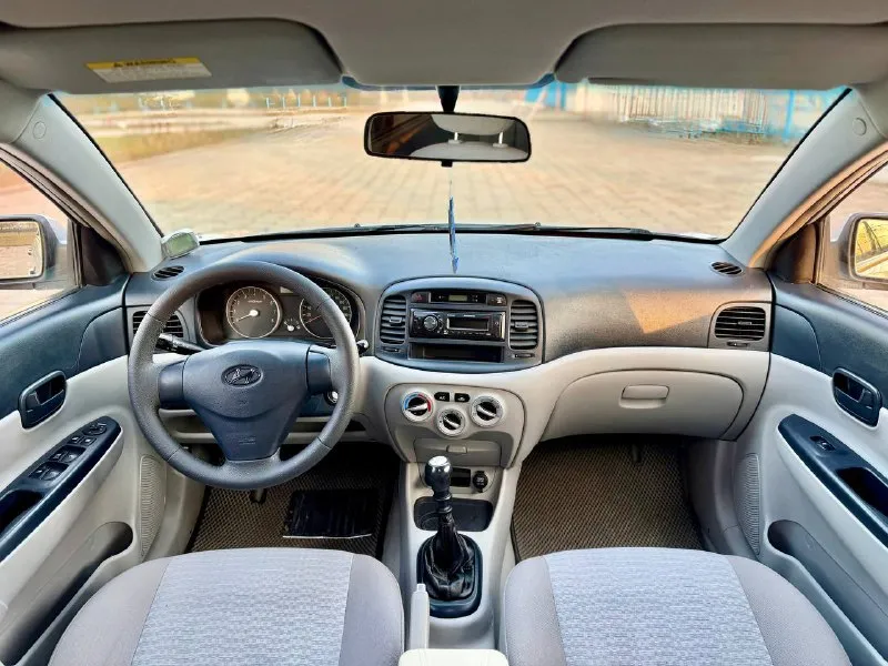 🇰🇵 hyundai verna 💰цена: 580 000р 🏢город: мариуполь 📅год выпуска: 2006 🧾пробег: 147 633км. ⚙️двигатель: 1.4 ⛽топливо: бензин ⚙️кпп: механика 📞 телефон: +7-949-727-41-51 +7-949-551-91-52 +7-989-263-55-56 💾 описание: легендарный седан будет идеальным выбором для тех кто ищет надежный автомобиль. ✅ преимущественно родная краска, кузов без коррозии ✅ оригинальный пробег ✅ техническая часть на 5+ хорошая комплектация: кондиционер, электро пакет, литые диски на хорошей резине. ➕автомобиль с пройденным техническим осмотром и готов к переоформлению. улица шевченко 2️⃣6️⃣9️⃣ 🏦 возможна продажа в кредит по двум документам. - фотография - 8