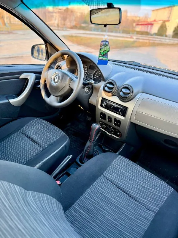 🇫🇷 renault sandero 💰цена: 600 000р 🏢город: мариуполь 📅год выпуска: 2012 🧾пробег: 172 628км. ⚙️двигатель: 1.4 8v ⛽топливо: бензин ⚙️кпп: механика 📞 телефон: +7-949-727-41-51 +7-949-551-91-52 +7-989-263-55-56 💾 описание: sandero – автомо. .. ge:url('//telegram. org/img/emoji/40/e29c85.png')">✅ оригинальный пробег ✅ заводская краска ✅ южная эксплуатация ✅ техническая часть на 5+ ✅ комплектация: ❄️ кондиционер, гур, abs, магнитола с usb и aux, сигнализация, передние электростеклоподьемники. ➕ автомобиль с пройденным техническим осмотром и готов к переоформлению. улица шевченко 2️⃣6️⃣9️⃣ 🏦 возможна продажа в кредит по двум документам. - фотография - 7