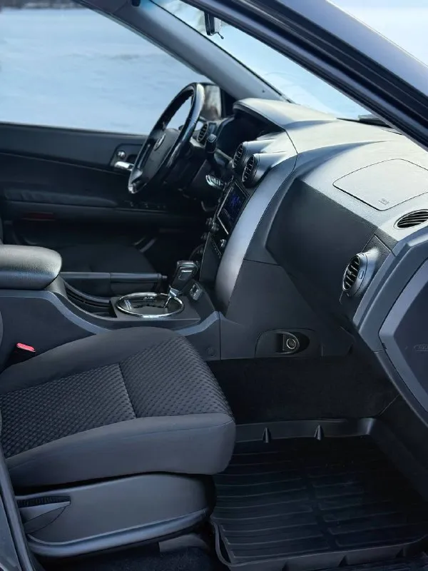 В продаже ssanyong actyon, 2.0 л (турбодизель) пробег : 137,890 км. год выпуска : 2007. без дтп. двигатель сухой, работает отлично, ошибок нет. неубиваемый (nag1) автомат, переключает едва заметно, никаких пинков, пробуксовок, частично заменено масло, фильтр, и прокладка поддона в ноябре месяце. ходовая часть отрабатывает отл. остекление в круг заводское включая и лобовое. никаких дополнительных вложений - не требует. подключаемый полный привод с понижайкой, с завода в заднем мосту установлен «самоблок». хорошая комплектация : круиз и климат, датчик дождя и датчик света, мультируль, . подогревы и сидений и зеркал, . доводчики окон, . автозапуск, установлен предпусковой подогреватель фирмы «eberspacher», запуск возможен в любой мороз. есть фаркоп, парктроники, камера заднего вида, громкая связь, навигация. резина зимняя/летняя. техосмотр пройден, авто готово к оформлению. контакты : +7 (949) 363-52-68 (есть «telegram») цена : 750,000 рублей. обмен не рассматриваю. территориально находится в г макеевка (центр) - фотография - 10