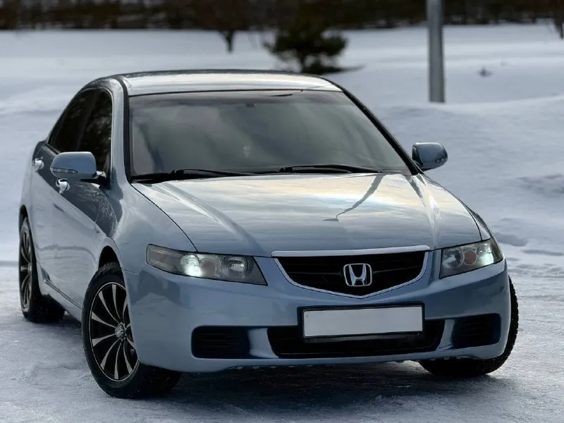 В продаже honda accord vll поколения, 2.0 л, мт. технически обслужен, цепь заменена - 10.03.25. двигатель тянет отлично, масла / фильтра новые. отреставрирована рулевая рейка, перетряхнута ходовая часть (передок новый включая рычаги) новые тормозные диски с колодками вкл ручник. автотека зелёная, в дтп не участвовал. днище и пороги целые, заводские. ржавчины и гнили нет. установлено сенсорное управление климатом с дисплея (либо штатно, т. е клавишами) динамики фирмы hertz’s, 6 шт. оптика переупакована, свет достойный, стоят bi led линзы. резина : r16 / r18. техосмотр пройден, авто готово к оформлению. цена : 700,000 рублей. обмен не рассматриваю. территориально находится в г макеевка (центр) контакты : +7(949)077-65-85, +7(950)710-27-27 если не дозвонились, напишите в лс, перезвоню. - фотография - 5