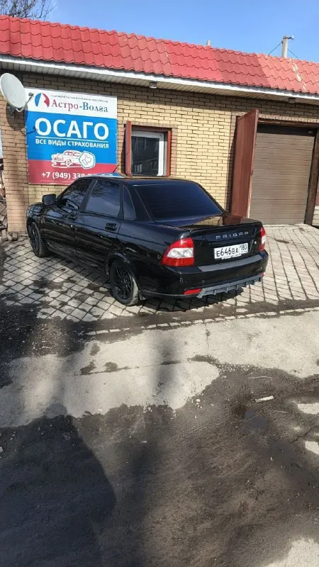 Продам приору 2,2014 год комплектации люкс+, а именно подогрев сидений, подогрев лобового, круиз, аб... - фотография