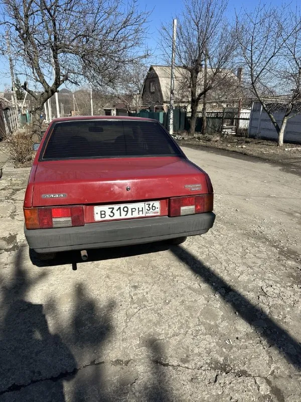 Продам ваз 21099 1997г. цена 165т. р.возможен обмен с моей доплатой до 200т. дно, пороги не так давно варились. по двигателю, коробке все нормально. авто находится в макеевке. тел-79493819122. связь плохая. можно звонить в телеграмм и в макс. при оплате наличкой хороший торг 📞 звоните: +7(949)3819122 - фотография - 1