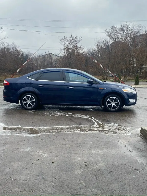Продаю родную душу ford мондео 4 2.0 мкпп за время владения много чего было доработано установленные лазерные билэд модули фары и противотуманки закатаны в полиуретановую пленку. месяц назад перешил руль салон в отличном состоянии стоит дорогая андроид магнитола. грамотно проложены провода под музыку, по желанию можете вставить что захотите недавно перебрал полностью тормоза ( 3 суппорта перебрано, один задний был заменен) полностью новая магистраль. прошлый собственник капиталил мотор, с момента капиталки прошел 90 тыс. мною был удален катализатор и егр, прошита под евро 2 на специализированном сервисе. два комплекта резины. сейчас на зиме лето диски, резина везде хорошая. в общем все работает, все светит. электропривод водительского сидения, двухзонный климат контроль, датчик света и дождя, камера заднего вида. полный обогрев переднего и заднего лобового стекла. есть конечно косячки по кузову. реальному покупателю разумный торг! цена 640 тыс руб будут вопросы, звонить 📞 звоните: +7(949)4229558 - фотография - 8