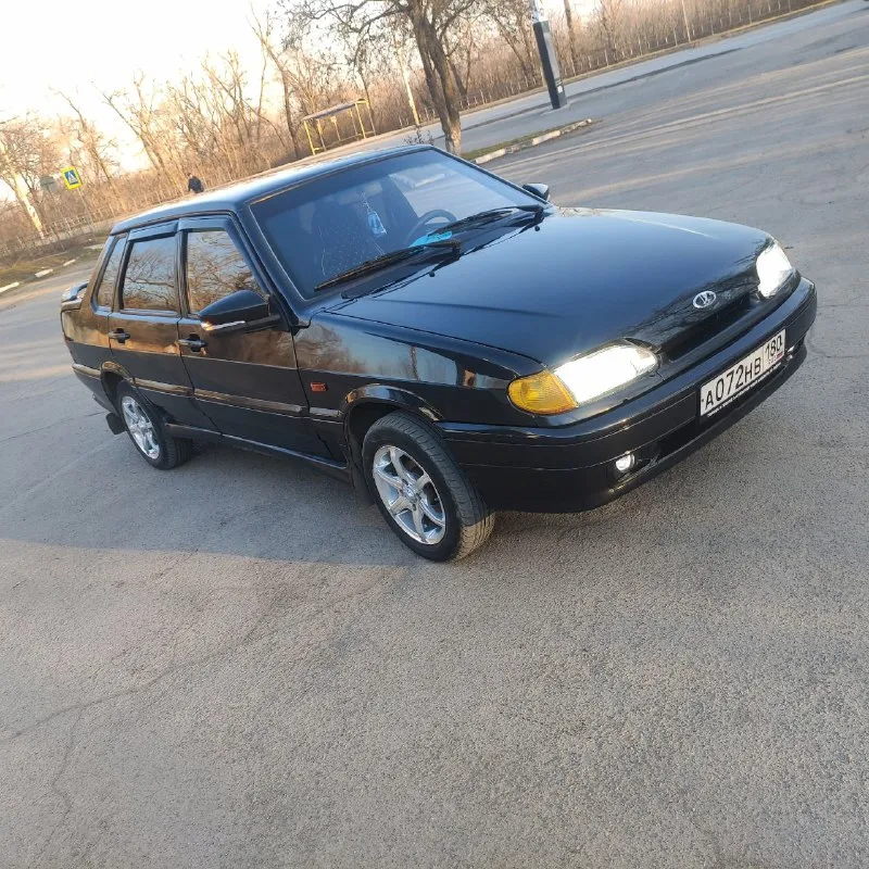Продам ваз-2115 технический и внешние в отличном состоянии без гнили и ржавчины без единого рыжика автомобиль очень хорошо сохранился весь металл родной ходовая перебрана чистый ухоженный салон электрика работать вся до каждой кнопочки не за дверей пороги стаканы лонжероны всё целое дно в отличном состоянии установлена хорошая качественная музыка сабвуфер усилитель передние колонки также установлена дорогая оптика линзы в противотуманках зеркала гранта, литые диски на летней резине, с документами полный порядок без штрафов и ограничений техосмотр пройден все документы готовы к переоформлению остальные вопросы по телефону осмотр донецк макеевка цена 295 торг. номер телефона+79498943084 - фотография - 2