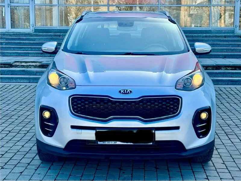 Kia sportage официал эксплуатация с 2018 года двигатель 2.0 бензин коробка автомат пробег родной 119 тыс. км. 1 владелец автомобиль в отличном состоянии, кузов без дтп ! весь в заводском окрасе 1000% готов на любые проверки с вашей стороны в автомобиле есть все для комфорта роздельный климат-контроль, круиз-контроль, датчики света, и дождя, подогревы всех сидений, руля, зеркал, и стекл, парктрони, камера заднего вида, и многое другое ! с документами полный порядок, продажа с полным переоформление в мрэо г. донецк цена 1.845тыс. ₽ торг звоните остальное по +79495210885 📲 tg: r. b 📞 звоните: +7(949)5210885 - фотография - 7