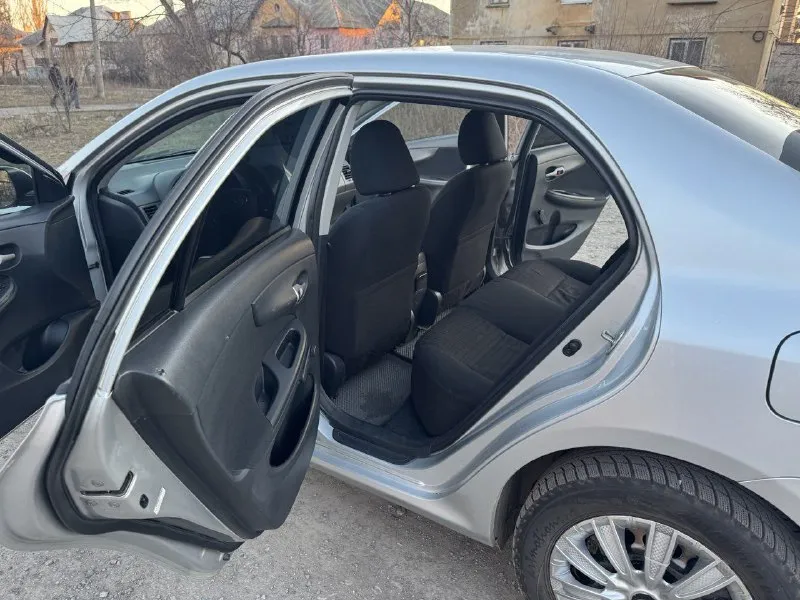 Продам таета королла 2008 года мотор 1.4, кпп механика. пробег 185000, авто на уверенном ходу, полностью обслужен. по кузову в хорошем состоянии. салон чистый, ухоженный, не затерт - кондиционер (холодит хорошо),2 стеклоподъемника, подогрев передних сидений, андроид магнитола с камерой заднего вида. автомобиль территориально находится в макеевке цена 780000т. руб. + торг при осмотре, тел. +79493039298 - фотография - 6