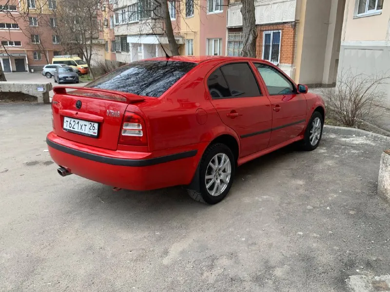 Skoda octavia tour 1.8t. wts год 2008 пробег 273т без дтп! 3 хозяина за все время автотека зеленая мотор 1.8т в идеальном состоянии масло не ест! тяга самолет коробка механика в штатном режиме комплектация wts диски сполер сидения рекаро черный потолок заводской выхлоп дисковые тормоза обвес г. мариуполь +79496347909 цена 540 - фотография - 7