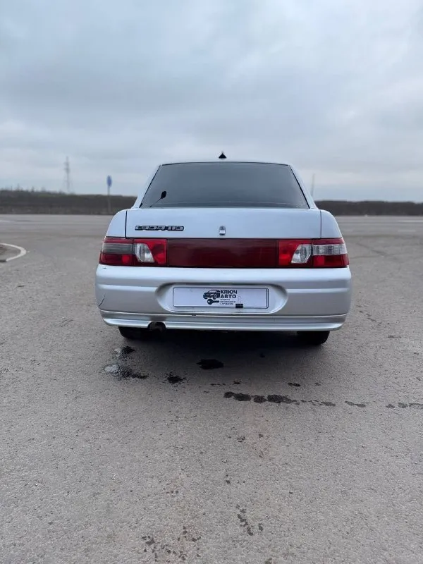 🚗 продам автомобиль ваз 2110 🚀 ▶️ год выпуска: 2004г. ▶️ объём двигателя: 1.5 8 клапанный ▶️ пробег: 250.000 ℹ️ описание: -2 эсп -магнитолла -подогрев заднего стекла без гура ❗️двигатель после ремонта едит очень хорошо, нигде ни капает, не сопливит. ✅ автомобиль в хорошем состоянии! но по кузову есть возрастные нюансы 📸 дно, пороги, лонжероны, стаканы, короба всё отлично❗️ - фотография - 7