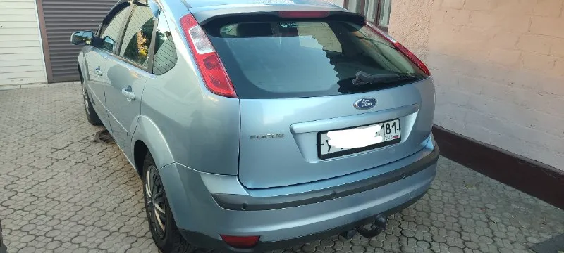 Продам свой автомобиль ford фокус 2 в 2016 году авто было пригнано из германии, с тех пор, я единственный владелец. автомобиль в очень хорошем состоянии, масло, фильтра, расходники менялись вовремя. кузов в отличном состоянии, рыжиков и ржавчины нет. салон велюр в идеальном состоянии. 👉 двигатель 1.6 бензин 115л 👉 оригинальный пробег 285 000км 👉 мкпп комплектация ghia * датчик дождя * датчик света * круиз контроль * абс * есп * обогрев лобового и заднего стекла * 2х зонный климат * магнитола андроид * велюровый салон * задний парктроник * все 4 стеклоподъёмника автоматические * 6 подушек безопасности * птф * в круг дисковые тормоза * фаркоп отличный, комфортный автомобиль. не разу не подводил. делать ничего не нужно, сел и поехал. 2 комплекта резины, 3 комплекта ковриков. г. луганск цена 660 000₽ +7 (959) 111-11-02 📞 звоните: +7(959)1111102 - фотография - 4
