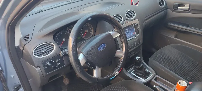 Продам свой автомобиль ford фокус 2 в 2016 году авто было пригнано из германии, с тех пор, я единственный владелец. автомобиль в очень хорошем состоянии, масло, фильтра, расходники менялись вовремя. кузов в отличном состоянии, рыжиков и ржавчины нет. салон велюр в идеальном состоянии. 👉 двигатель 1.6 бензин 115л 👉 оригинальный пробег 285 000км 👉 мкпп комплектация ghia * датчик дождя * датчик света * круиз контроль * абс * есп * обогрев лобового и заднего стекла * 2х зонный климат * магнитола андроид * велюровый салон * задний парктроник * все 4 стеклоподъёмника автоматические * 6 подушек безопасности * птф * в круг дисковые тормоза * фаркоп отличный, комфортный автомобиль. не разу не подводил. делать ничего не нужно, сел и поехал. 2 комплекта резины, 3 комплекта ковриков. г. луганск цена 660 000₽ +7 (959) 111-11-02 📞 звоните: +7(959)1111102 - фотография - 5