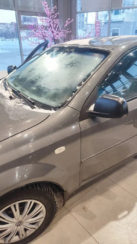 Продается chevrolet lacetti 1.4 мт 2010 года выпуска!!! пробег 117 000 км; автомобиль в достойнейшем состоянии, как внешне, так и внутри; обслуживался как полагается, не гремит, довезёт куда угодно и привезёт домой; цена : 600 000 рублей, торг у капота обоснованный. по всем вопросам звонить по телефону : +7 📞 звоните: +7(949)7009448 - фотография - 2