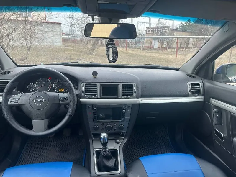 🚗🅰️опель вектра с 📅год выпуска: 2008 📦кпп: механика ⚙️двигатель:1.8л 💴цена: 550т₽ 🗺️пробег:170.000 км объем 1.8 -полностью обслужена -кожаный салон -усилитель руля -круиз контроль -4 эл стеклоподъёмника - зеркала с подогревом -датчик света -датчик дождя -мультируль -акустика, aux, usb -камера задниго вида - подушки безопасности (airbag), abs, esp. звоните: +79495206779 +7-949-8307562 +79494660985 - фотография - 7