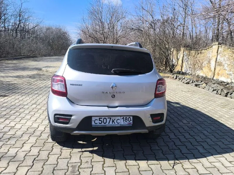 Renault sandero stepway 2018 года (82 лошади) пробег 150 тыс. , (родной) без единого дтп и т. д. автотека зеленая! авто в идеальном состоянии, без рыжиков, вздутий (кузов оцинкованный) авто не дорогая в обслуживании, ни разу не подводила (всё что надо поменяно) цена 850 тыс. рублей! я собственник! все подробности по телефону +79493025861 донецк - фотография - 3