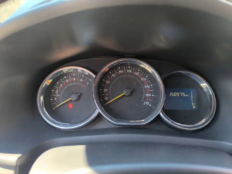 Renault sandero stepway 2018 года (82 лошади) пробег 150 тыс. , (родной) без единого дтп и т. д. автотека зеленая! авто в идеальном состоянии, без рыжиков, вздутий (кузов оцинкованный) авто не дорогая в обслуживании, ни разу не подводила (всё что надо поменяно) цена 850 тыс. рублей! я собственник! все подробности по телефону +79493025861 донецк - фотография - 6