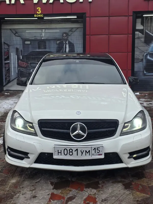 Mercedes c180 w204 2011г. , 1.8t, установлен 1stage, стоит выхлоп, амг версия, ошибок нет, систем требущих ремонта/замены нет, на всё, что делал в машине есть заказ-наряды, то проводилось в конце февраля. едет бодро без запинов и стуков, резина новая, диски новые откатали зиму. я собственник по документам, продажа в связи с переходом на новый интересующий автомобиль +79498704619 цена 1.3 🍋 📲 tg: @hannakorot 📞 звоните: +7(949)8704619 - фотография - 5