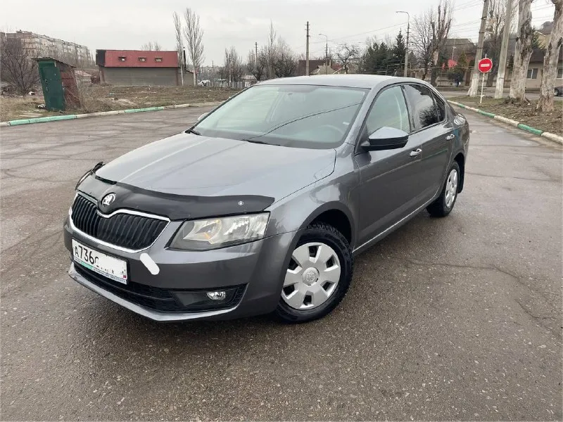 Skoda octavia a7 - 2015 года, объём 1.6 самый надежный мотор, на механике. 198тысяч км пробега. автомобиль в идеальнейшем состоянии, машина прошла то, эксплуатация сугубо в гараже, нареканий нет никаких, от слова совсем! в комплекте все ключи ( два ключа ) сервисные книги, записи всех то, обслуживание на офф дилере, за более детальной информацией звоните! цена 1🍋180торг или обмен +79495180296 📲 tg:. ... 📞 звоните: +7(949)5180296 - фотография - 1