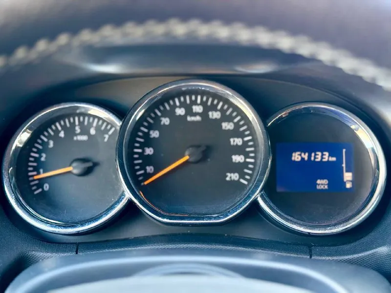 🇫🇷 renault duster 💰цена: 1 160 000р 🏢город: мариуполь 📅год выпуска: 2016 🧾пробег: 164 133км. ⚙️двигатель: 2.0 ⛽топливо: бензин ⚙️кпп: механика 6-ст 4х4 📞 телефон: +7-949-727-41-51 +7-949-551-91-52 +7-989-263-55-56 💾 описание:. .. 9c85.png')">✅ оцинкованный кузов ✅ красивый цвет надежный двигатель 2.0 бензин в паре с механической шести ступенчатой коробкой и фирменной системой полного привода будет долгие годы радовать нового владельца. ❄️ кондиционер (холодит отлично), новая зимняя резина, два ключа, сигнализация, магнитола с bluetooth, фаркоп. улица шевченко 2️⃣6️⃣9️⃣ ⚠️бесплатно доставим этот или другой автомобиль в донецк, макеевку, бердянск, мелитополь и другие города новых территорий после детального видеообзора со всевозможными диагностиками⚠️ 🏦 возможна продажа в кредит по двум документам. - фотография - 10