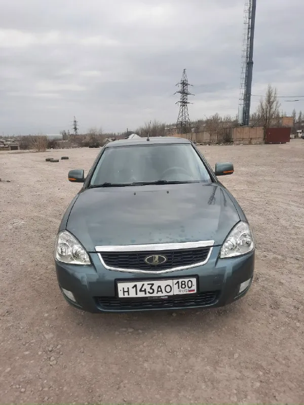 Ваз приора, 2011 г. в. , 1.6 (16 кл), мкпп, 158 000 км продаю свою приору 2011 года (я 4-й хозяин по птс). родной пробег 158 000 км. езжу каждый день. кузов живой, ровный, цвет зеленый металлик. денег на обслуживание не жалели — ставили только качественные брендовые запчасти. по технике вложений ноль — сел и поехал! мотор 1.6, 16 клапанов («шестнарь») гур передние электростеклоподъемники установлены безвтыковые поршня (клапана не гнет!) комплект грм gates (заменен 20 000 км назад) новые катушки зажигания bremi и свечи ngk новое сцепление luk (заменено 20 000 км назад) новый дроссель 54 мм поменяны все радиаторы, все патрубки заменены на силиконовые новый аккумулятор подвеска полностью перебрана: стоят стойки ss20 -30мм в круг свежие тормоза - brembo кузов поварен и полностью обработан антикором полный выхлоп «гранта спорт» (паук 4-1, трасса 51 мм) — звучит приятно и басисто сделана хорошая шумоизоляция (двери, пол, капот, багажник) — в салоне действительно тихо 2 комплек 📞 звоните: +7(949)4069153 - фотография - 2