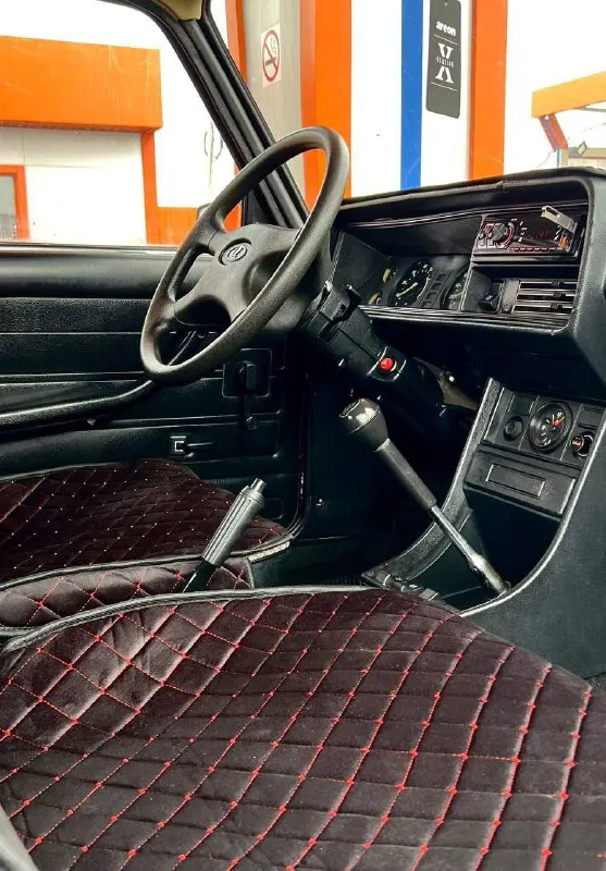 ✅продам ваз 2107 карбюратор год выпуска 2005 автотека зеленая 🌿 ✅65 тысячи пробега коробка передач 5 ступка по тех части без нареканий по кузову в идеальном состоянии без рыжиков вмятин царапин дно пороги целые не вареные по документам полный порядок видео обзор по запросу все вопросы по телефону писать звонить в любое время 💰цена автомобиля 255.000 тысяч, хороший торг! звоните +7 (961) 302-14-67 телеграмм: @officiall01_ol - фотография - 10