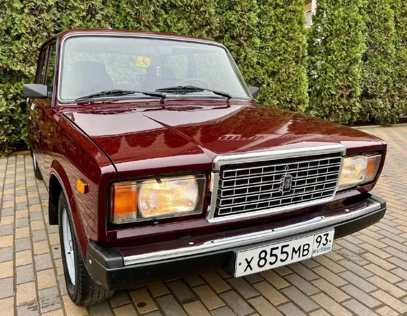 ✅продам ваз 2107 карбюратор год выпуска 2005 автотека зеленая 🌿 ✅65 тысячи пробега коробка передач 5 ступка по тех части без нареканий по кузову в идеальном состоянии без рыжиков вмятин царапин дно пороги целые не вареные по документам полный порядок видео обзор по запросу все вопросы по телефону писать звонить в любое время 💰цена автомобиля 255.000 тысяч, хороший торг! звоните +7 (961) 302-14-67 телеграмм: @officiall01_ol - фотография - 2