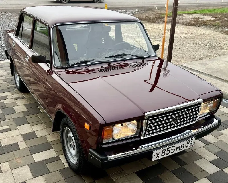 ✅продам ваз 2107 карбюратор год выпуска 2005 автотека зеленая 🌿 ✅65 тысячи пробега коробка передач 5 ступка по тех части без нареканий по кузову в идеальном состоянии без рыжиков вмятин царапин дно пороги целые не вареные по документам полный порядок видео обзор по запросу все вопросы по телефону писать звонить в любое время 💰цена автомобиля 255.000 тысяч, хороший торг! звоните +7 (961) 302-14-67 телеграмм: @officiall01_ol - фотография - 9